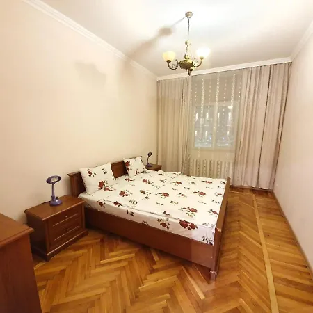 Stefan Cel Mare Boulevard Ultracentral In The Center * Chisinau