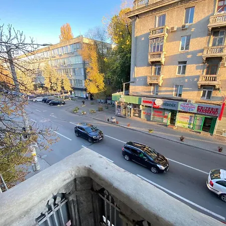 Stefan Cel Mare Boulevard Ultracentral In The Center Apartment