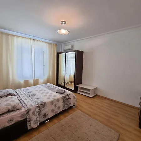 Stefan Cel Mare Boulevard Ultracentral In The Center Apartment