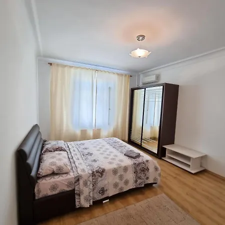 Stefan Cel Mare Boulevard Ultracentral In The Center Chişinău